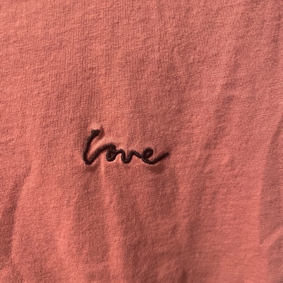 Love embroidered tee from H&M - Picture 3 of 3